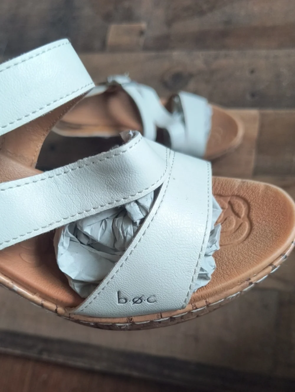 b.o.c. Cream White Faux Leather Cork Wedge Sandals Sz 7 Women